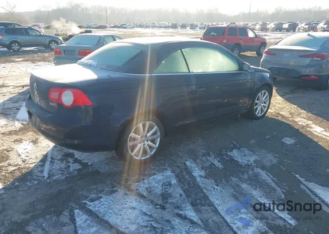 2007 Volkswagen Eos 2.0T z USA, uszkodzony, nr VIN WVWFA71FX7V004931